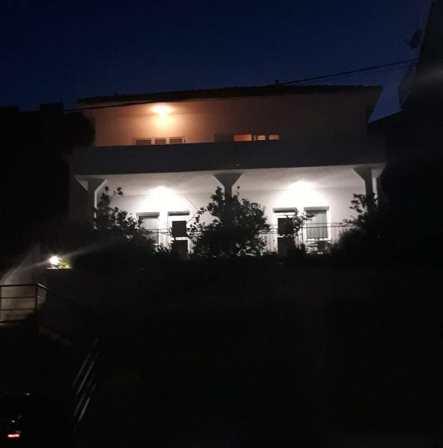Apartmani Skalinada Marina Exteriör bild